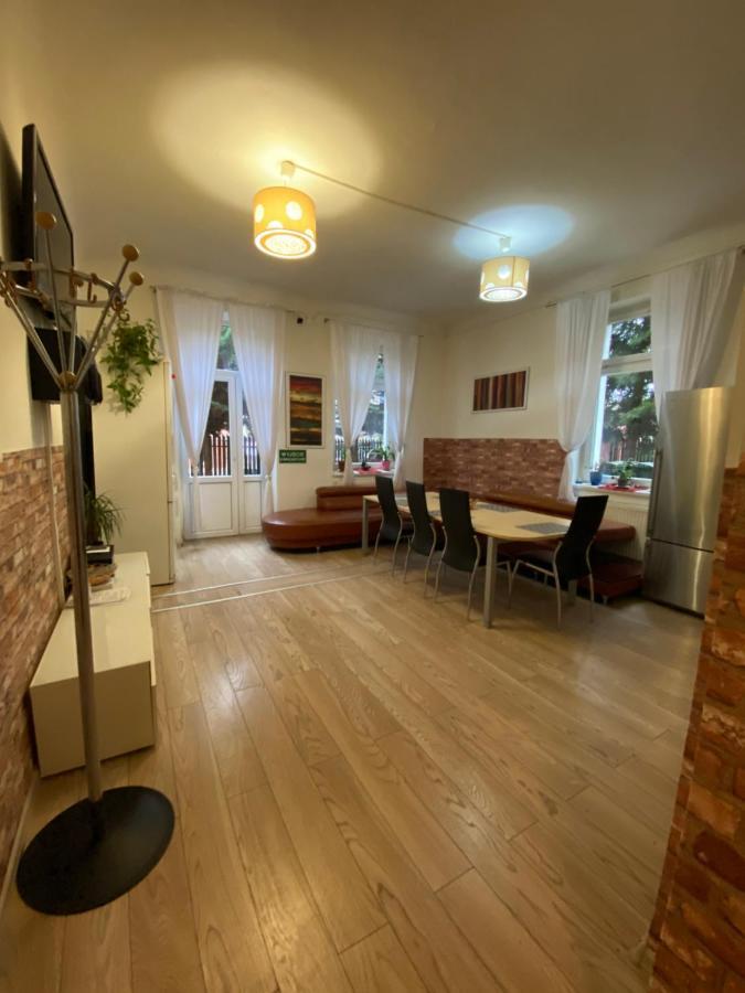 Hostel Piaseczno Piaseczno  Kültér fotó