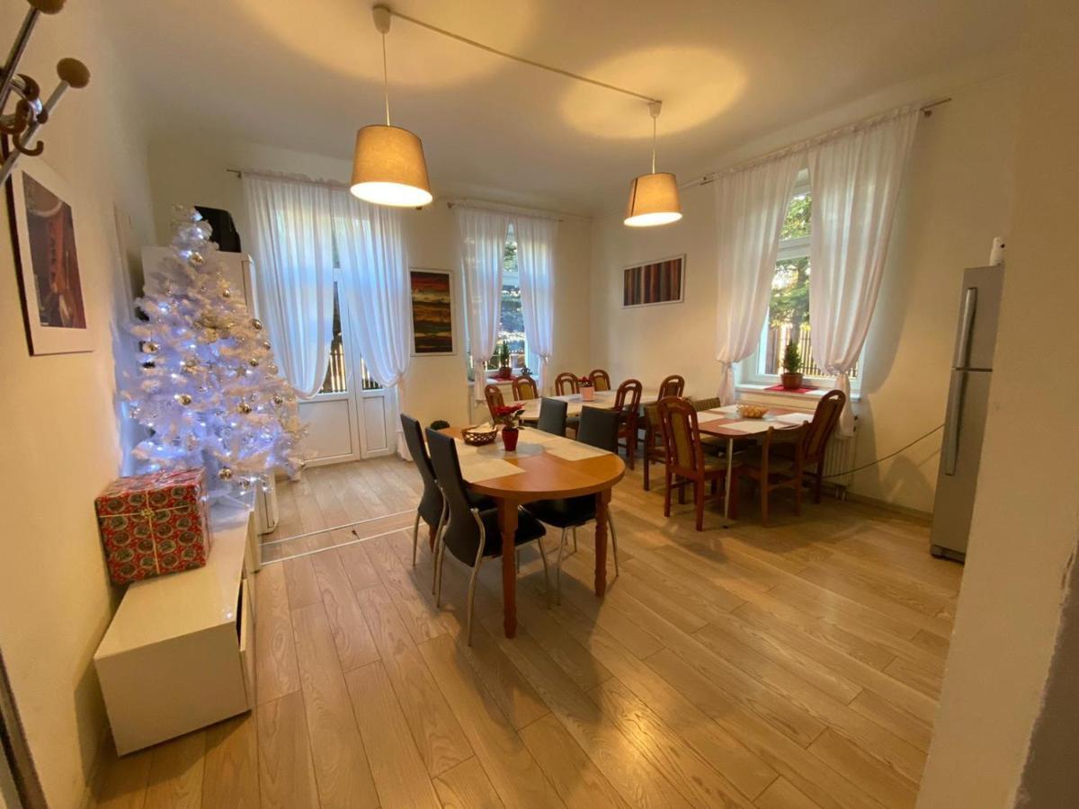 Hostel Piaseczno Piaseczno  Kültér fotó